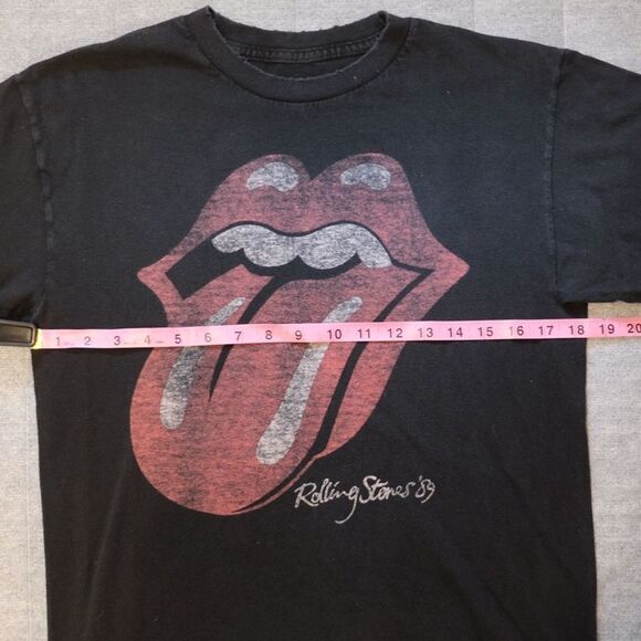The Rolling Stones 1989 Concert Tour Reproduction Tee Shirt Women’s Size Medium - Picture 6 of 7